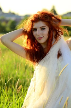 Kafkas görünümünden genç güzel bir cevher kızı