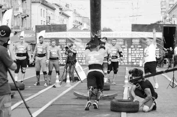 Racing rangmenmen powerlifters Lutsk Volyn Região Ucrânia, 25.08.17 . — Fotografia de Stock