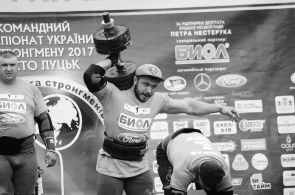 Racing rangmenmen powerlifters Lutsk Volyn Region Ukraine, 25.08.17. — Stock Photo, Image