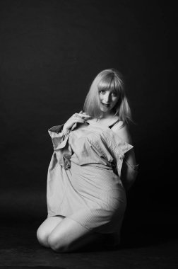 seksi güzel genç woman.passion kız erkek gömlek