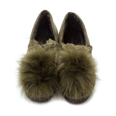 yeşil, beyaz bir arka planda kadın ayakkabı