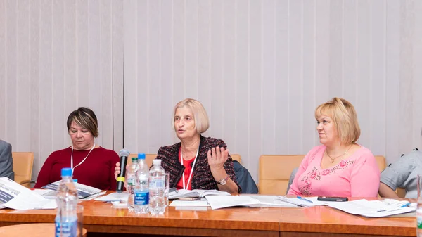 Conferentie over de verbetering van de tenuitvoerlegging van de Europese mensenrechtennormen in Oekraïne. Loetsk Oekraïne 10.19.2018 — Stockfoto