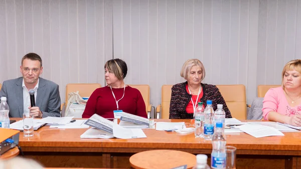 Konferenz über die Verbesserung der Umsetzung europäischer Menschenrechtsstandards in der Ukraine. lutsk ukraine 19.10.2018 — Stockfoto