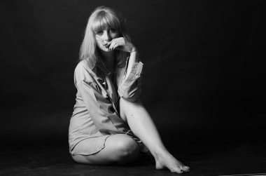 seksi güzel genç woman.passion kız erkek gömlek