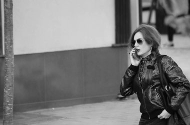 Lutsk Ukrayna 'da 20.04.2018 kişi dolaşıyor.