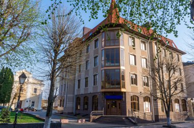 Yeni modern alçak apartman kompleksi. Moscow, Rusya Federasyonu