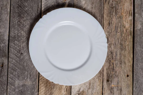 Beau décor de table avec des fleurs de lavande sur fond en bois — Photo