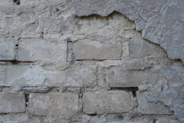 İtalya'da yıkılan beton ve tuğla duvar