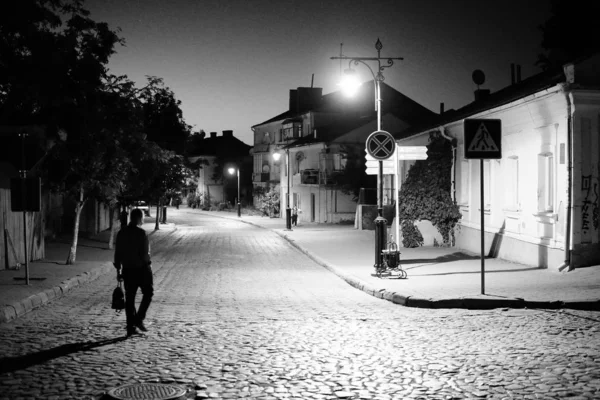 Όμορφο δρόμο τη νύχτα σε Σίμπιου, Ρουμανία — Φωτογραφία Αρχείου