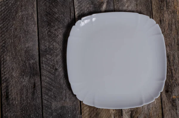 Beau décor de table avec des fleurs de lavande sur fond en bois — Photo