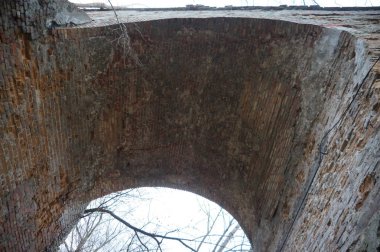 Köprünün altında. kentsel sahne.