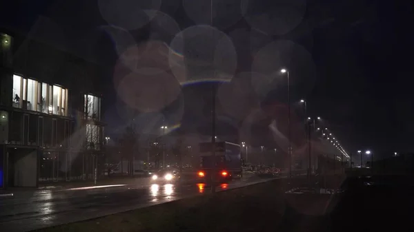Stau auf der Hochstraße am breitenweg in der Abenddämmerung, bremen, deutschland, europa — Stockfoto