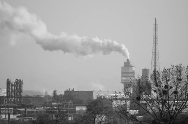 Petrol rafinerisi. Birincil petrol rafinerisi ekipmanı