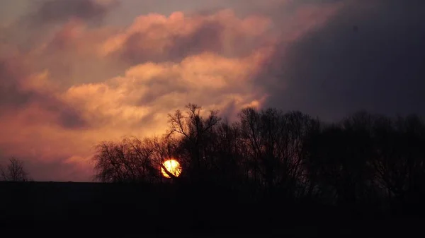 Sonnenuntergang mit Wolken Himmel Sonnenaufgang — Stockfoto