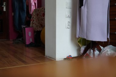 Soyunma odası, alt manzara.