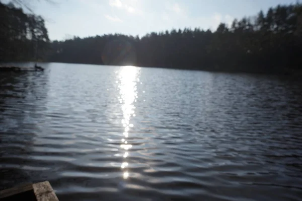 Mooie berg lake Maricheika in de Oekraïense Karpaten. Zonnige zomerdag. Oekraïense aard van de mooie plekjes van het land. Bufferzone. — Stockfoto