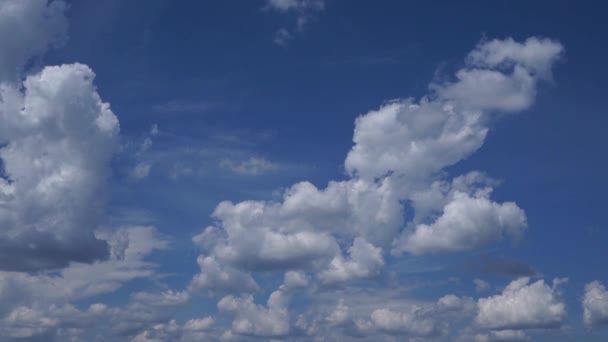 Vista Del Cielo Blu Con Nuvole Bianche — Video Stock
