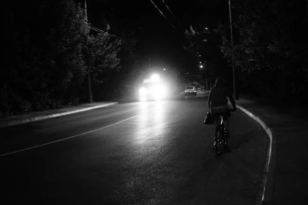 Bela rua à noite em Sibiu, Roménia — Fotografia de Stock