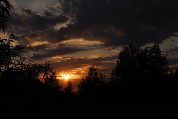 Coucher de soleil ciel nuages — Photo