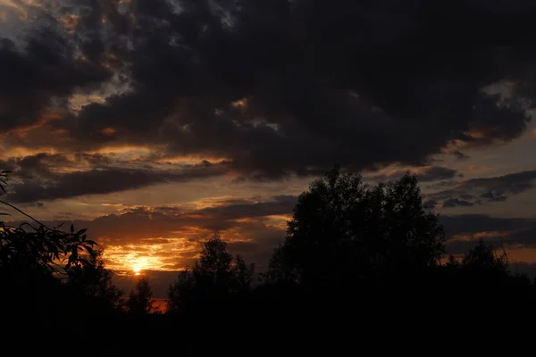 Coucher de soleil ciel nuages — Photo