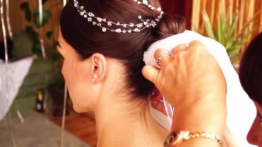 Düğün kutlamalarının görüntüleri.