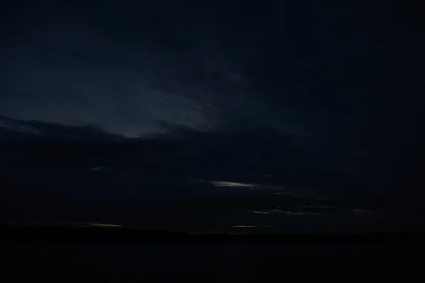 Живописный Вид Бесконечное Темное Небо Ранним Утром — стоковое фото