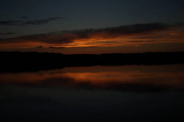 Picturesque View Endless Dark Sky Lake Early Morning — Stock Photo, Image