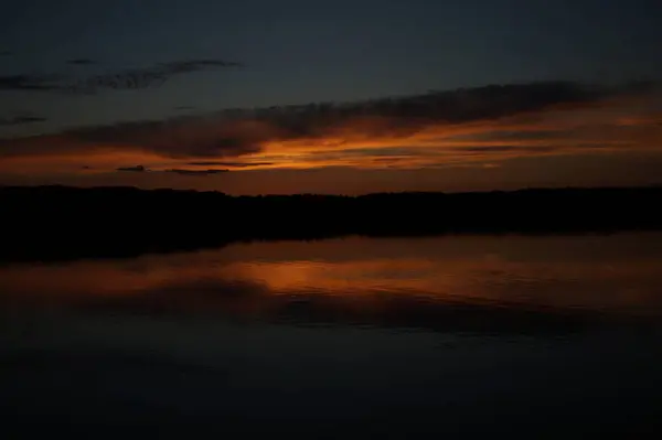 Picturesque View Endless Dark Sky Lake Early Morning — Stock Photo, Image