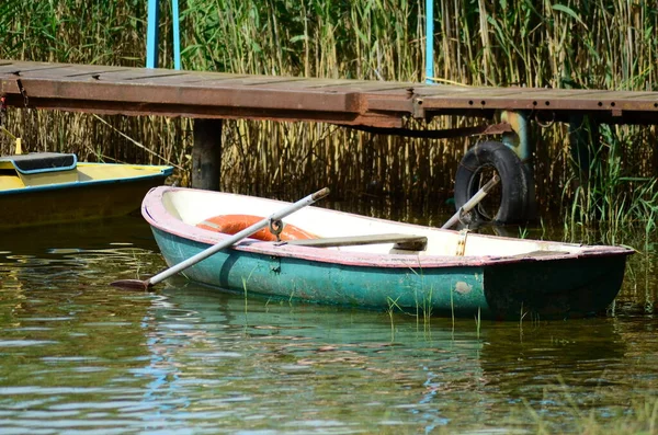 Old Boat Lake View — Stock Photo, Image