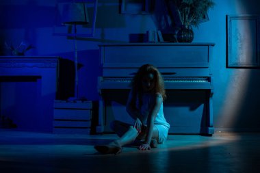 Seksi çıplak kadın vücudu. Çıplak, şehvetli, erotik kalçalar.