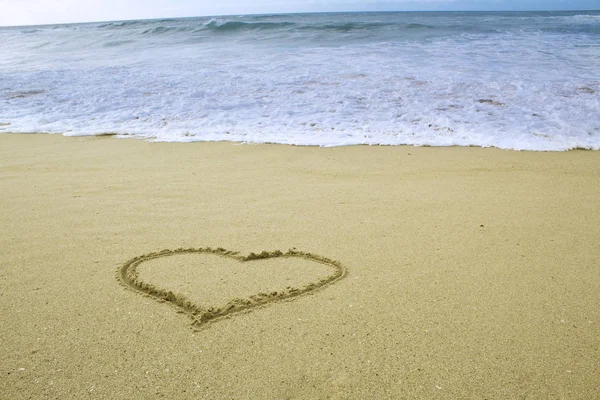 Photo Simply Heart Shape Drawn Sand Beach Ocean Stock Photo