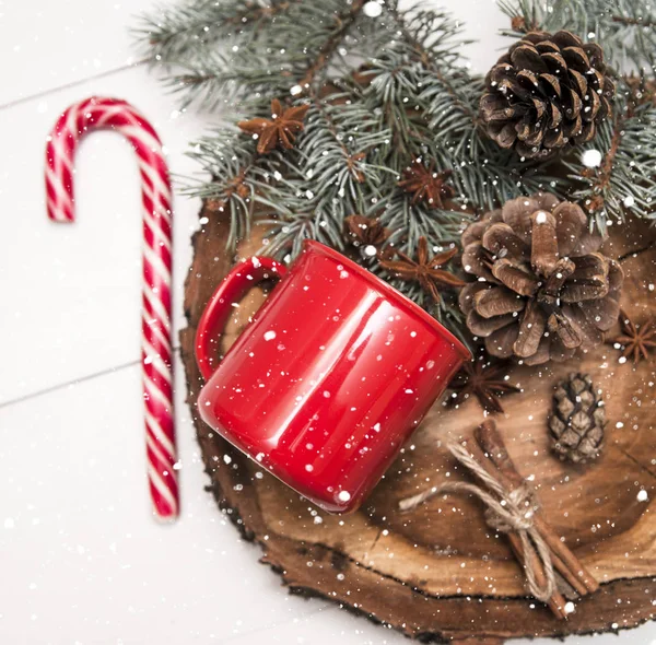 Red Cup Wooden Stand Christmas Decoration — Stock Photo, Image