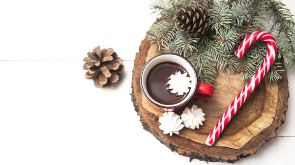 Red Cup Hot Cocoa Wooden Stand — Stock Photo, Image