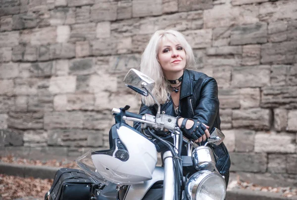 Belle Femme Motard Plein Air — Photo