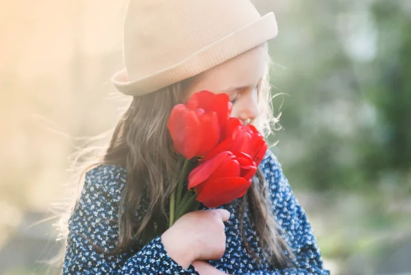 Cute Little Girl Bouquet Spring Tulips — Stock Photo, Image