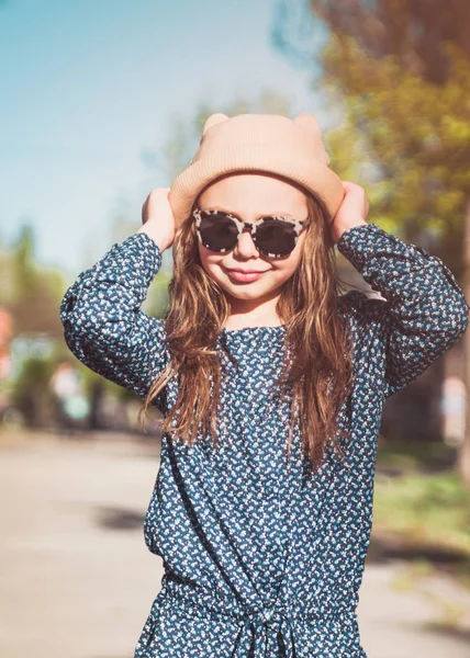 Cute Girl Hat Outdoor Hello Spring — Stock Photo, Image