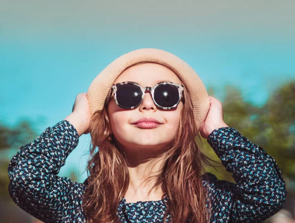 Cute Girl Hat Outdoor Hello Spring — Stock Photo, Image