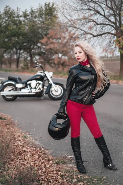 Belle Motard Femme Plein Air Avec Moto — Photo