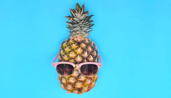 Ananas Färgglada Bakgrund — Stockfoto