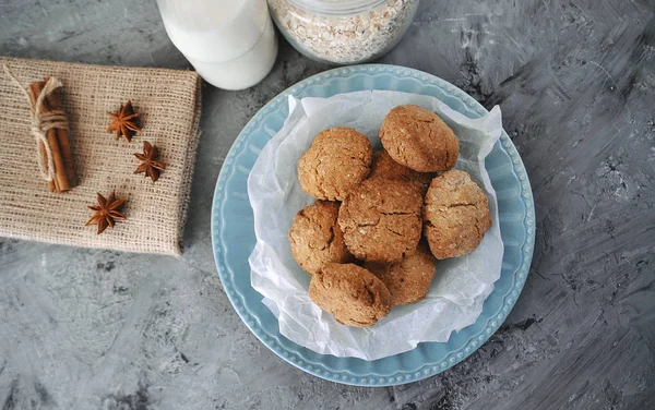 Oat Cookies Blue Plate Stone Background — Stock Photo, Image