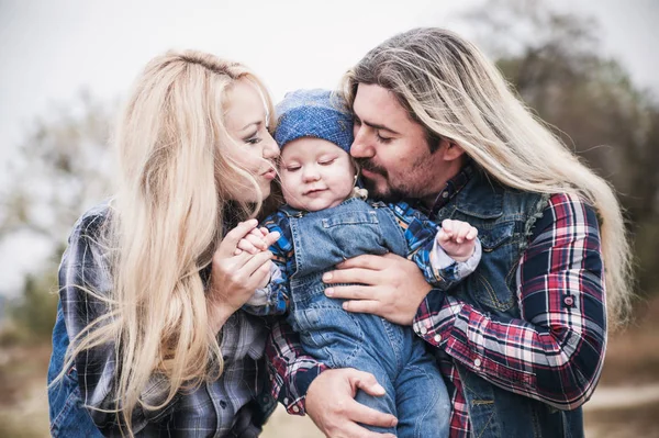 Feliz Família Livre Conceito Dia Pai Conceito Dia Das Mães — Fotografia de Stock