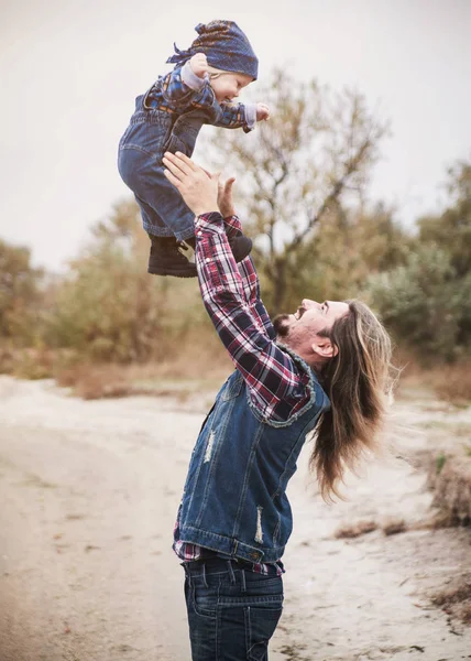 Ayah Dan Anak Luar Konsep Hari Ayah — Stok Foto