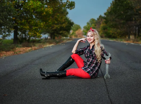 Beautiful Girl Spanner — Stock Photo, Image