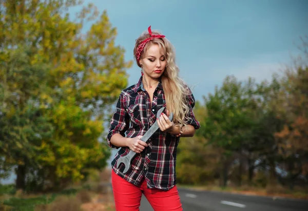 Beautiful Girl Spanner — Stock Photo, Image