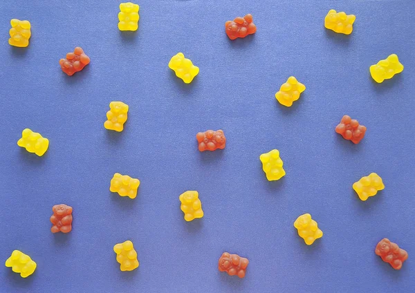 Renkli arkaplanda jelibon vitamini.