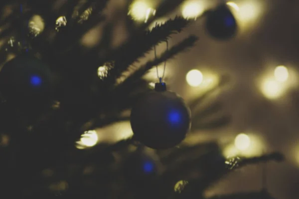 Árbol Navidad Con Bolas Fondo Navidad — Foto de Stock