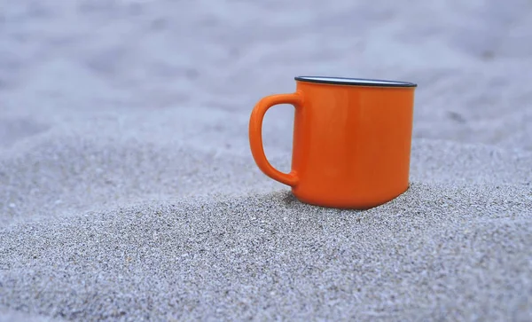 Chávena Chá Quente Bom Dia Conceito Copo Laranja Areia — Fotografia de Stock