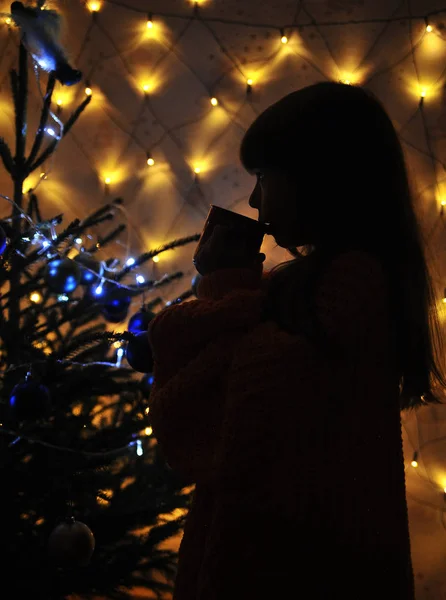 Blurred Photo Cute Little Girl Decorates Christmas Tree — Stock Photo, Image