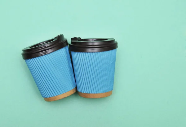 Blauw Papier Koffiebekers Abstracte Kleurrijke Achtergrond — Stockfoto