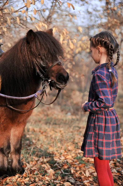 Little Girl Plays Horse Forest — Stock Photo, Image